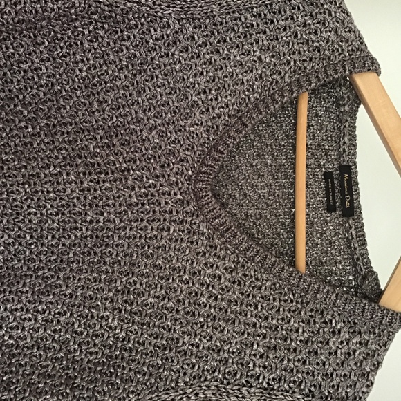 V neck sweater - Picture 2 of 2